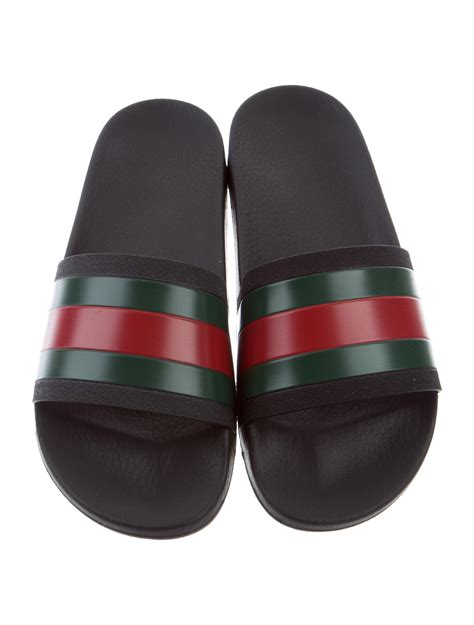 yeezy gucci prezzo|gucci slides men 10.